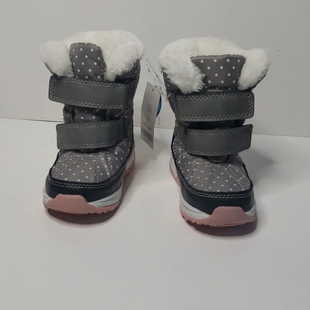 Snow boots